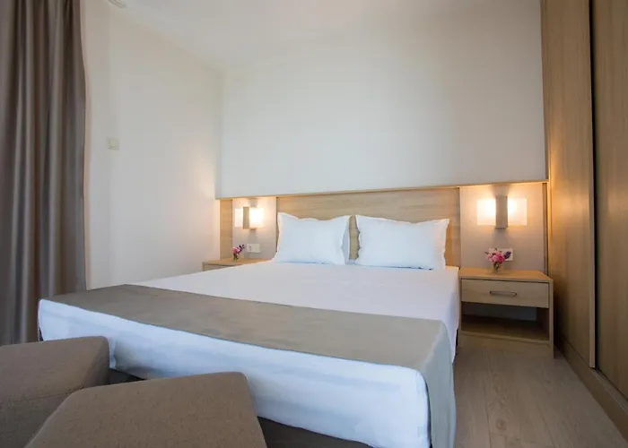 Coop - 2* Kiten (Burgas)